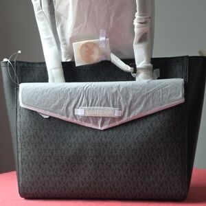 Michael Kors Maisie Large Logo 3-in-1 Tote in Black - NWT!